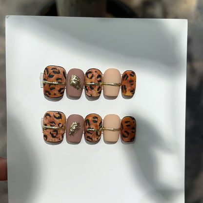 Matte Leopard